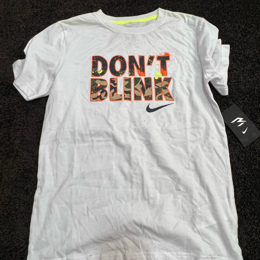 Nike tshirt